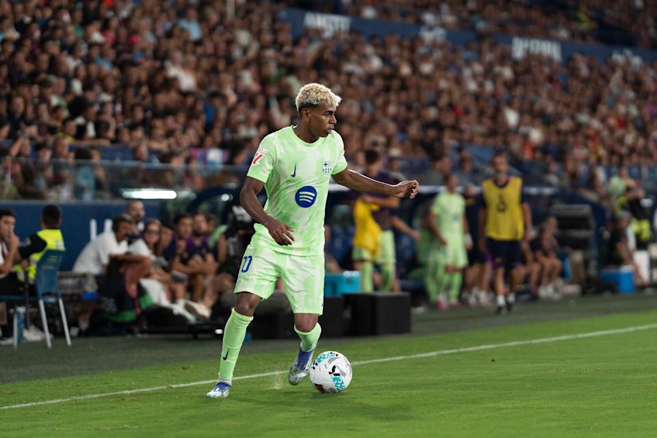 阿隆索执教皇马首战告捷，战术革新再燃伯纳乌荣耀