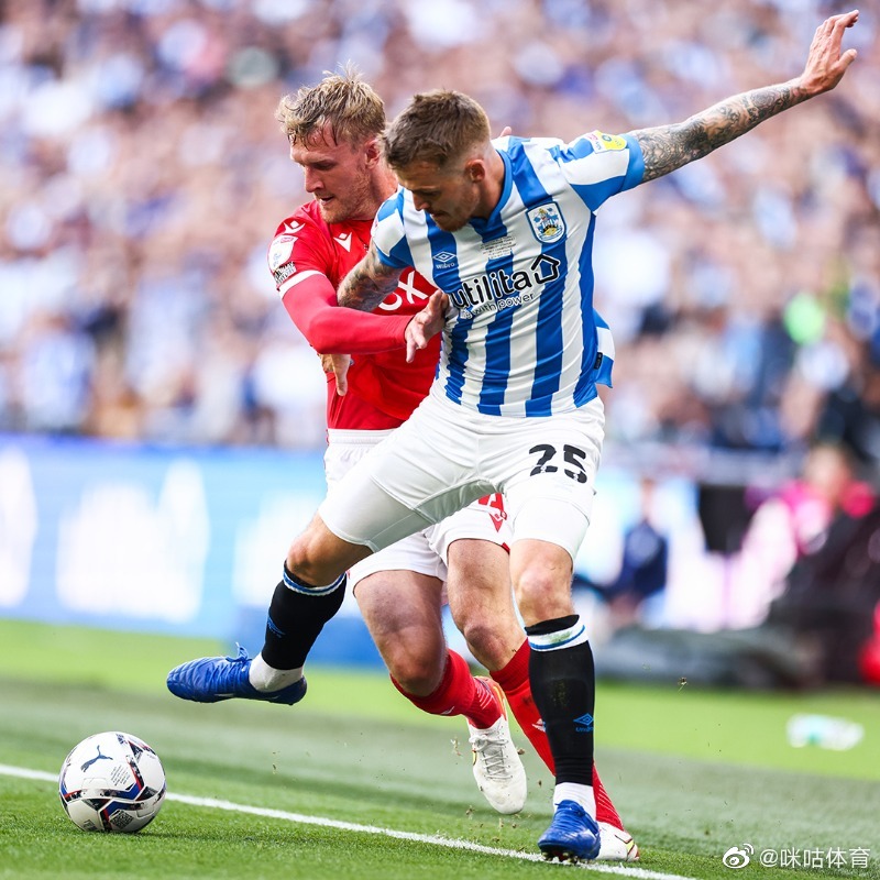 那不勒斯低价签下曼城弃将，意甲新星闪耀登场